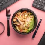 Lire la suite à propos de l’article L’alimentation au travail : un sujet incontournable pour la santé et la sécurité au travail